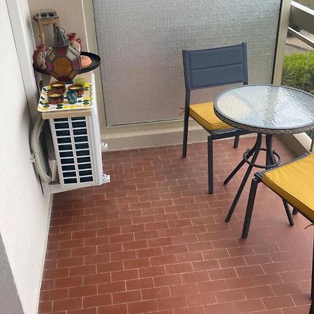Joli Studio Vue Mer, Piscine, Tennis, Parking Antibes Bagian luar foto