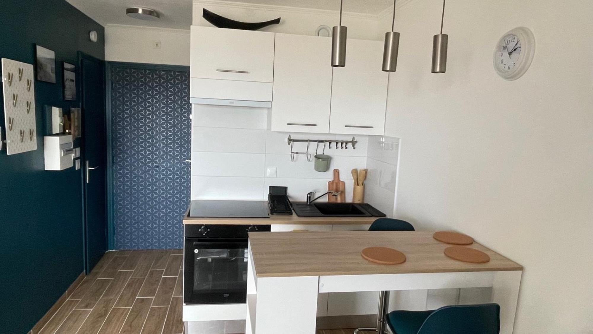 Joli Studio Vue Mer, Piscine, Tennis, Parking Antibes Bagian luar foto
